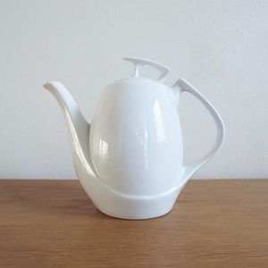 MCM Teapot